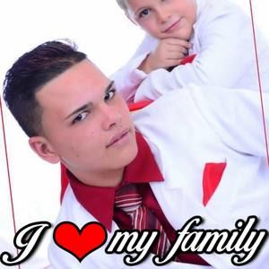 Meet your Posher, Yanay